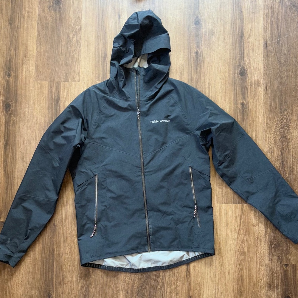 Peak Performance Wind and Water Proof Jacket